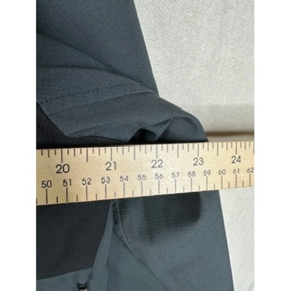 The North Face Men's Black Gray‎ Lightweight Full Zip Jacket Size M